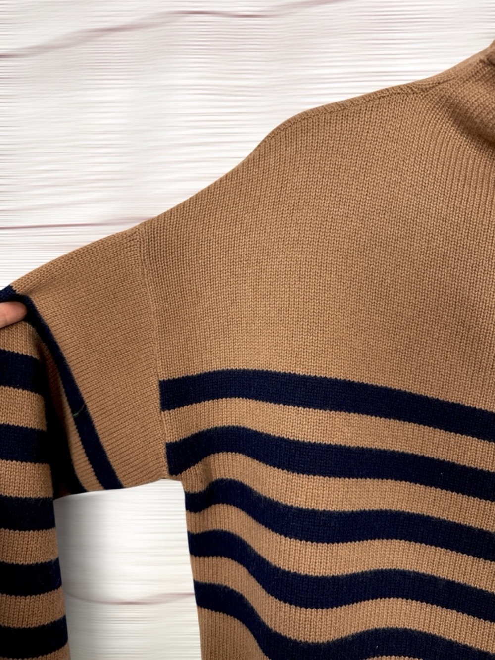 KULE The Lucca Wool Cashmere Sweater Boxy Style Relaxed Roll Neck Camel Navy XL - Picture 5 of 12
